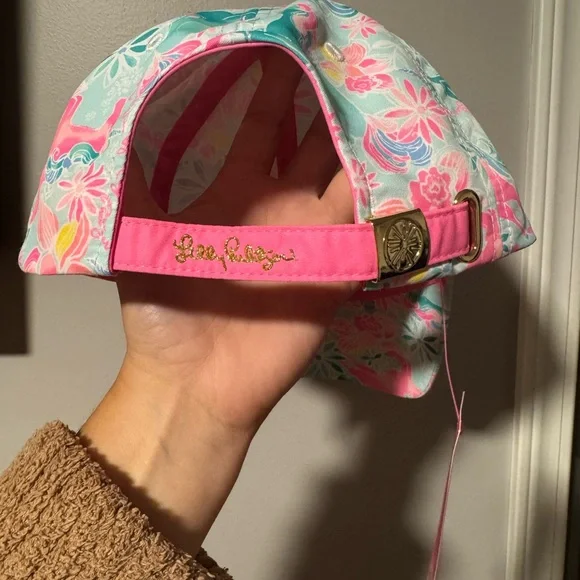 Lilly Pulitzer “Magical Mary” Run Around Hat NWT - Picture 2 of 4